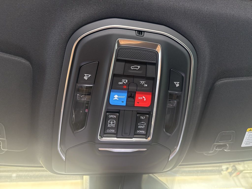 Thumbnail: 2026 Jeep Grand Cherokee - 30