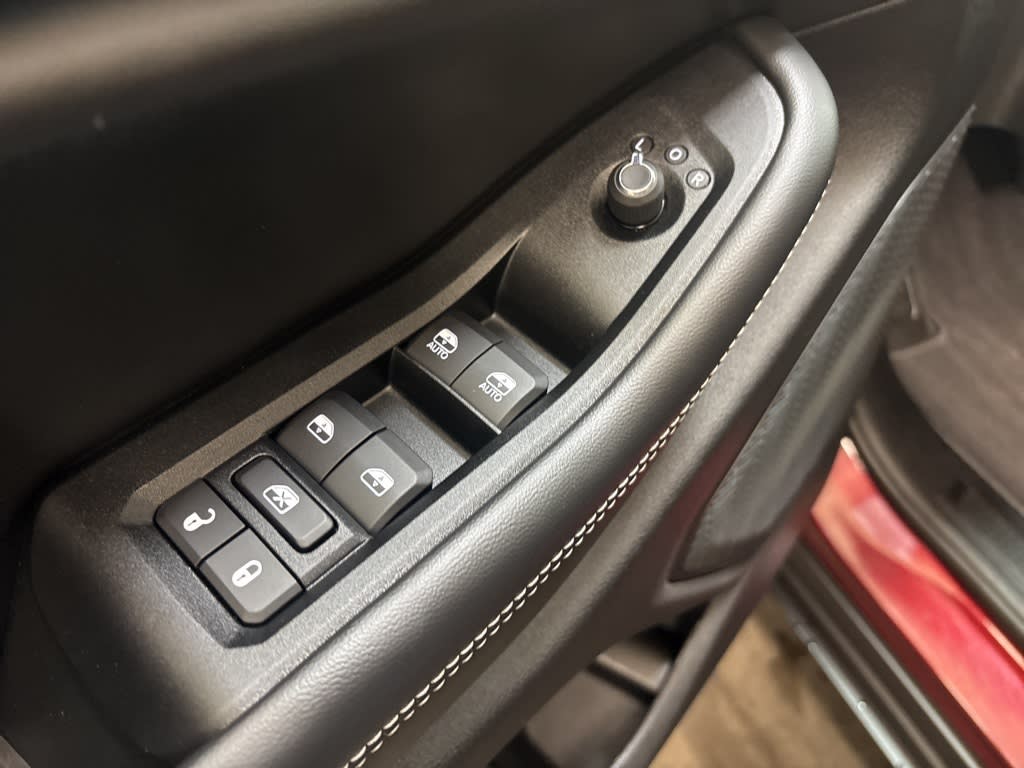 Thumbnail: 2026 Jeep Grand Cherokee - 22