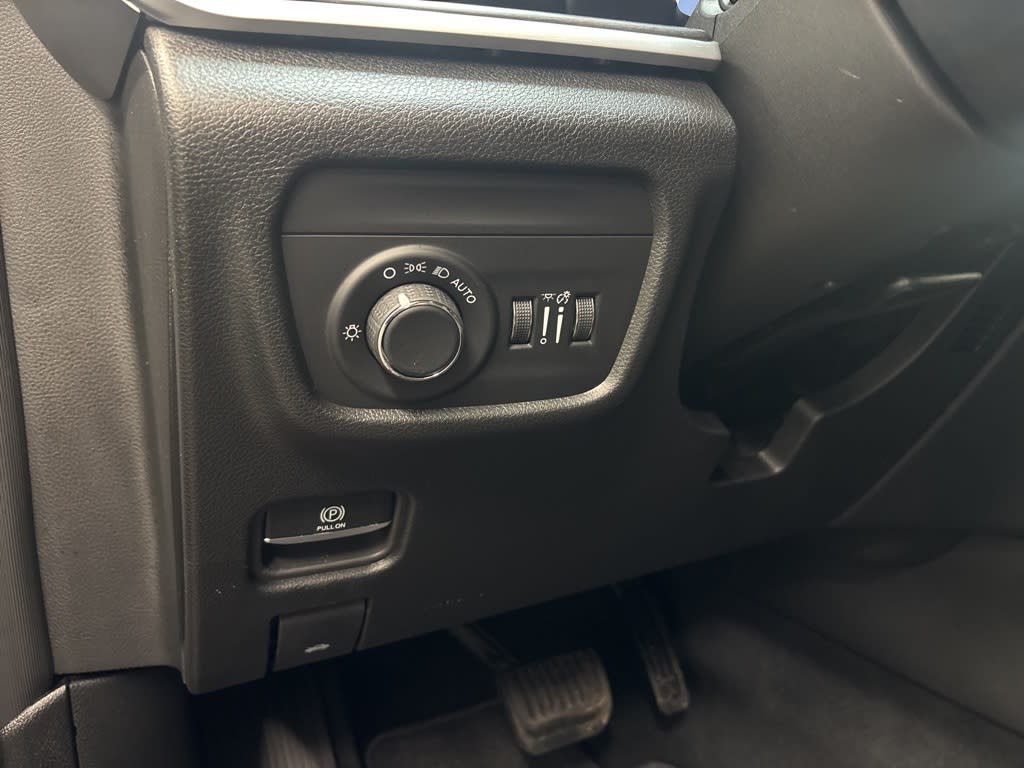 Thumbnail: 2026 Jeep Grand Cherokee - 24