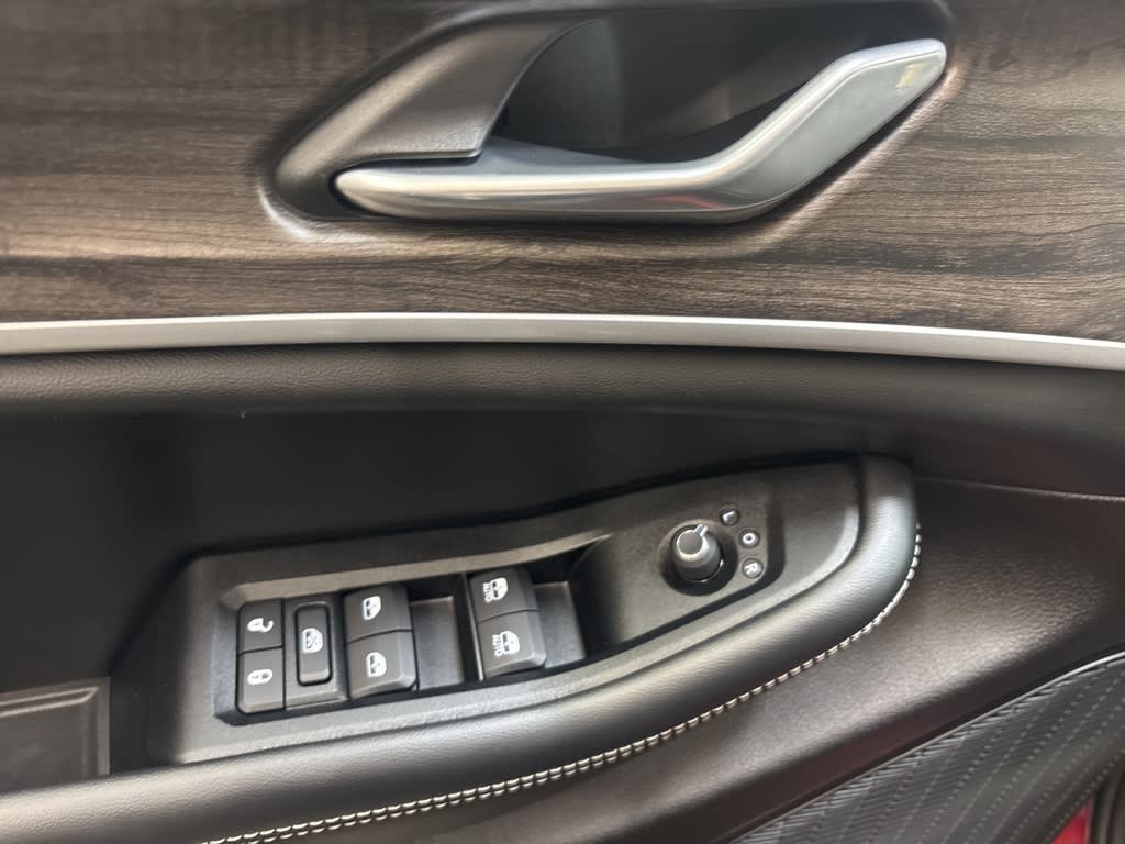 Thumbnail: 2026 Jeep Grand Cherokee - 21