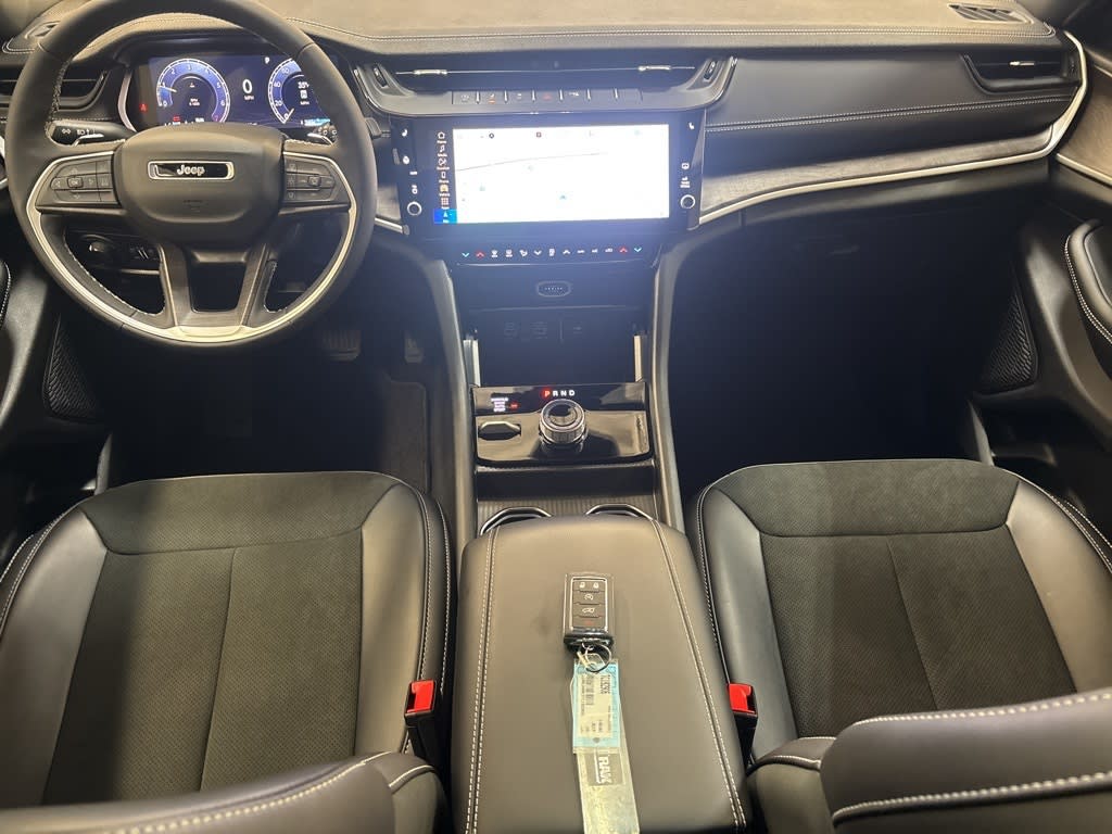 Thumbnail: 2026 Jeep Grand Cherokee - 11