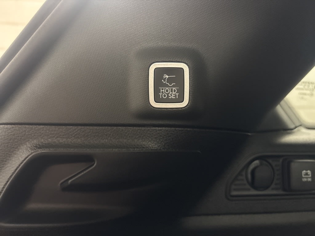 Thumbnail: 2026 Jeep Grand Cherokee - 34