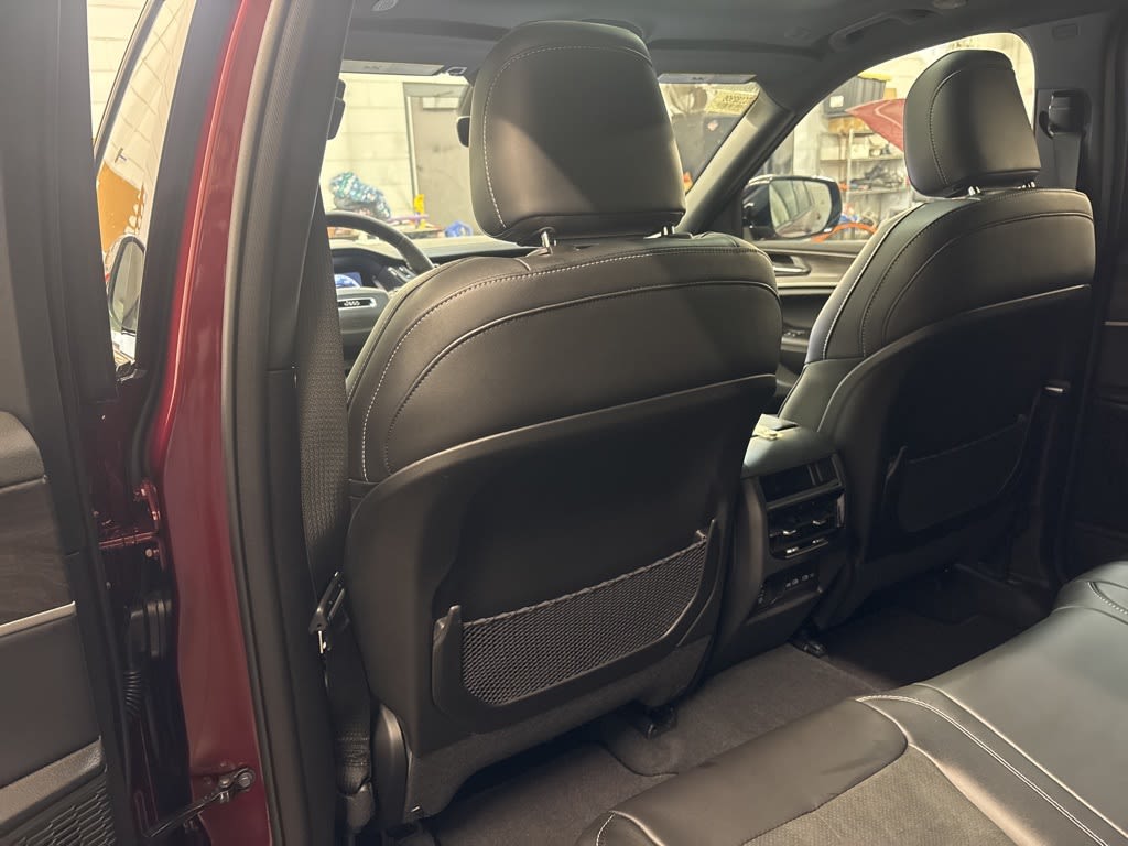 Thumbnail: 2026 Jeep Grand Cherokee - 10