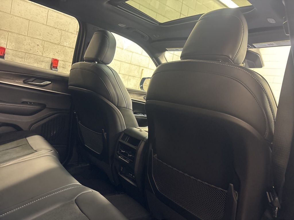 Thumbnail: 2026 Jeep Grand Cherokee - 39