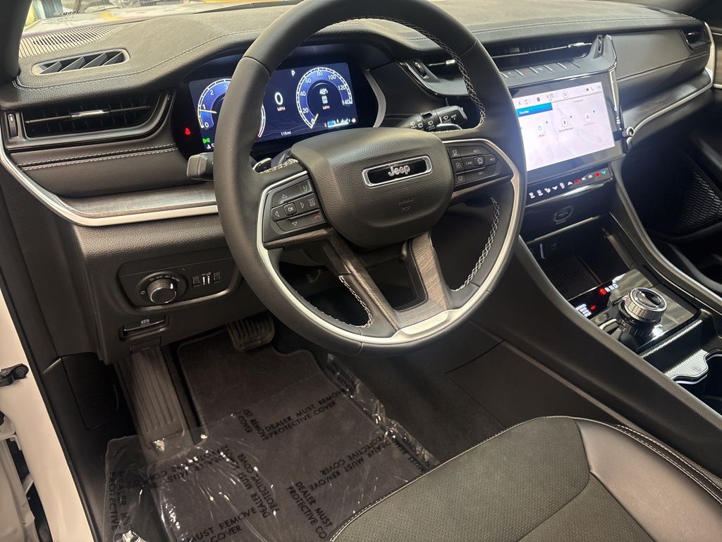 Thumbnail: 2026 Jeep Grand Cherokee - 2