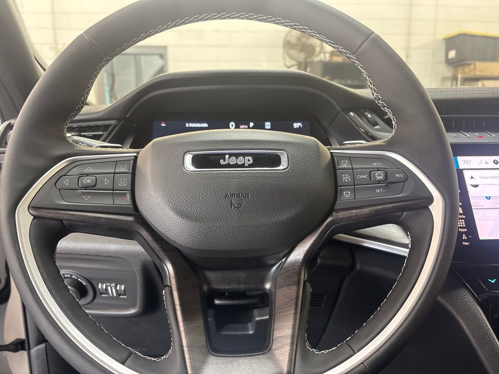 Thumbnail: 2026 Jeep Grand Cherokee - 7