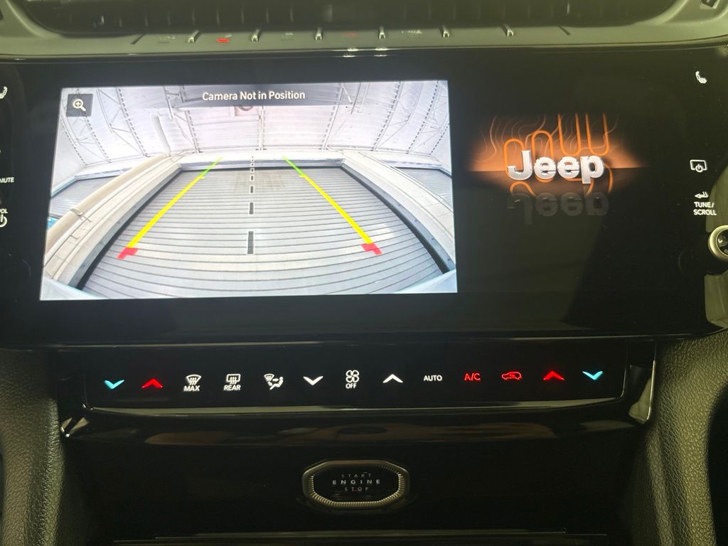 Thumbnail: 2026 Jeep Grand Cherokee - 26