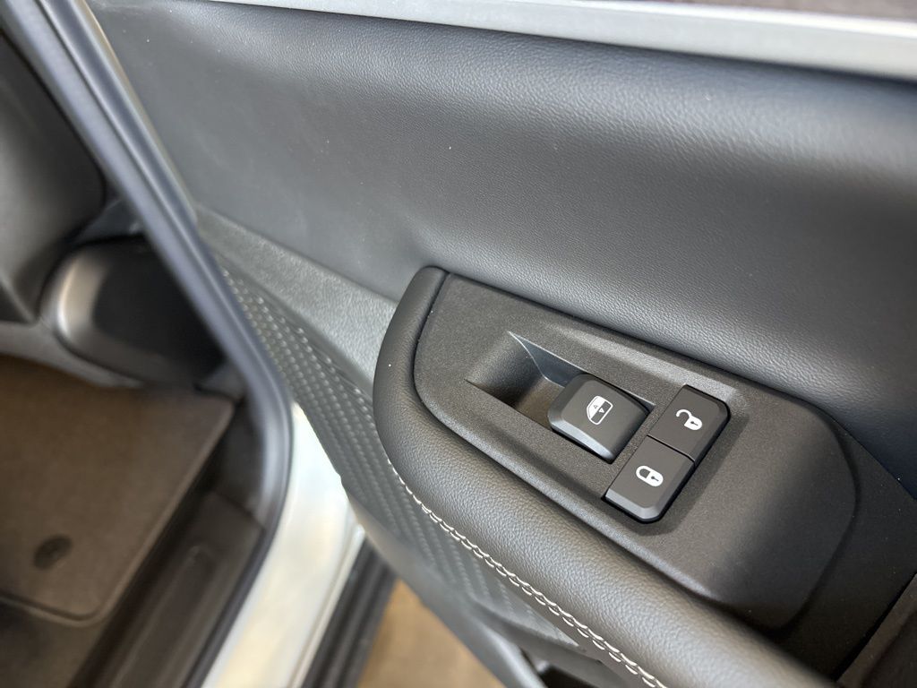 Thumbnail: 2026 Jeep Grand Cherokee - 35