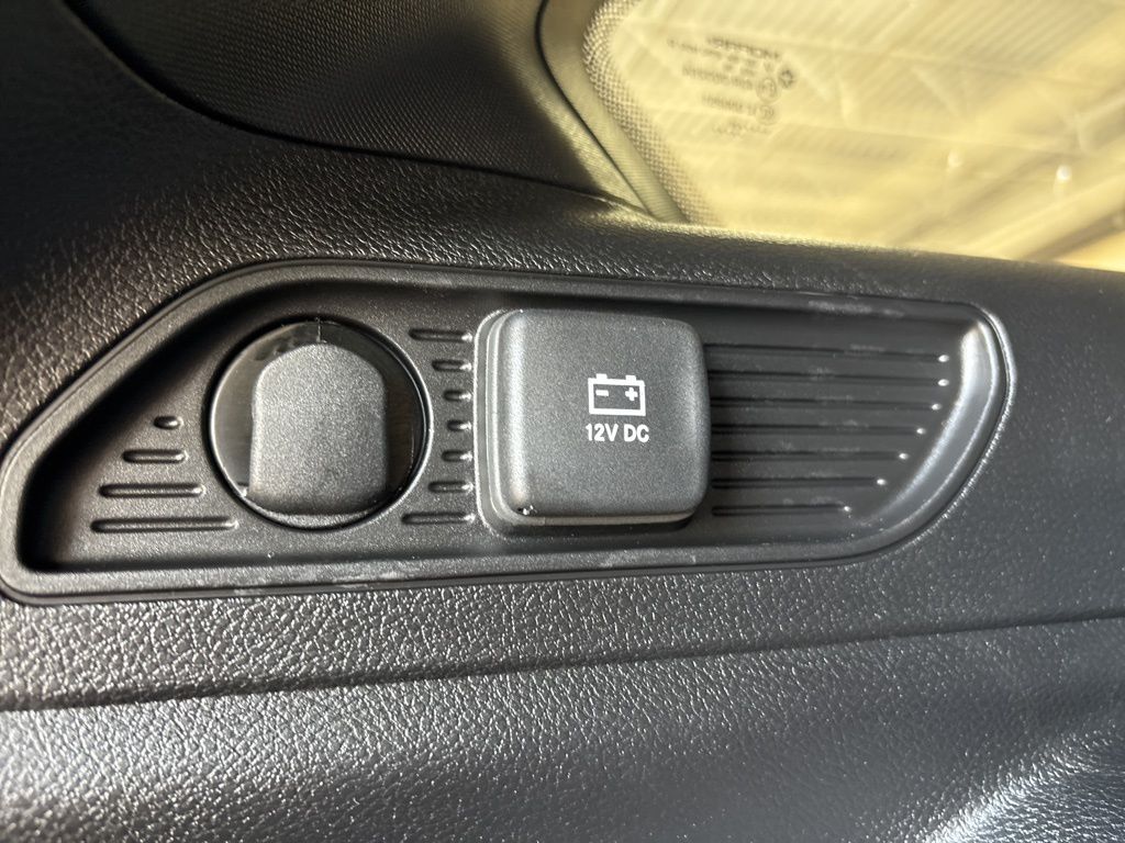 Thumbnail: 2026 Jeep Grand Cherokee - 33