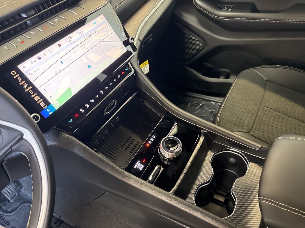 Thumbnail: 2026 Jeep Grand Cherokee - 15