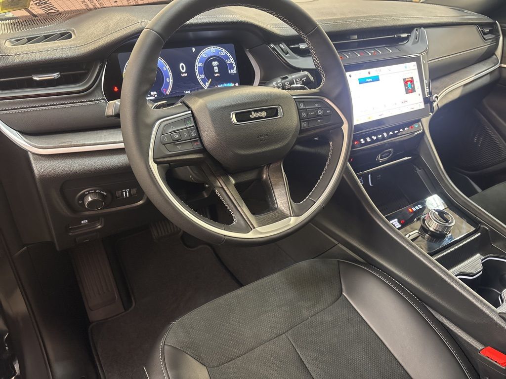 Thumbnail: 2026 Jeep Grand Cherokee - 2
