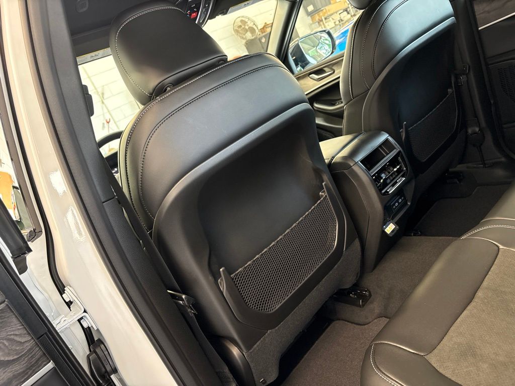 Thumbnail: 2026 Jeep Grand Cherokee - 11
