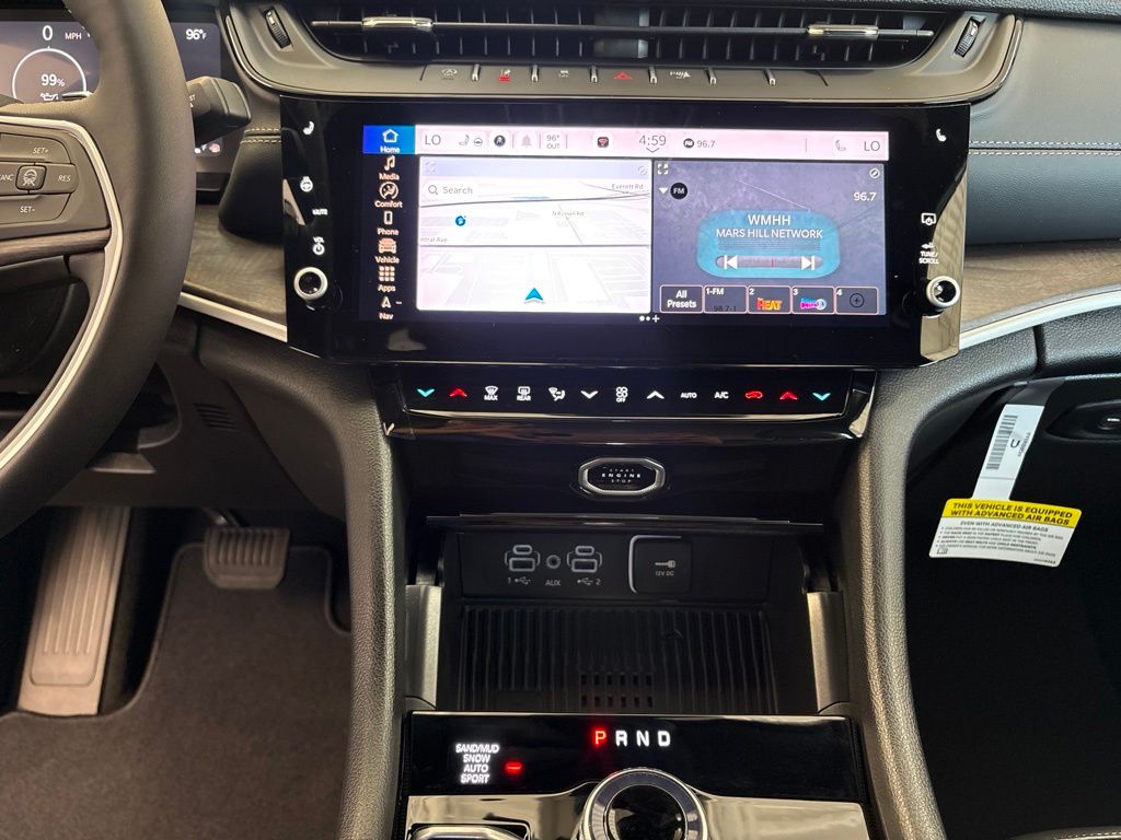 Thumbnail: 2026 Jeep Grand Cherokee - 25