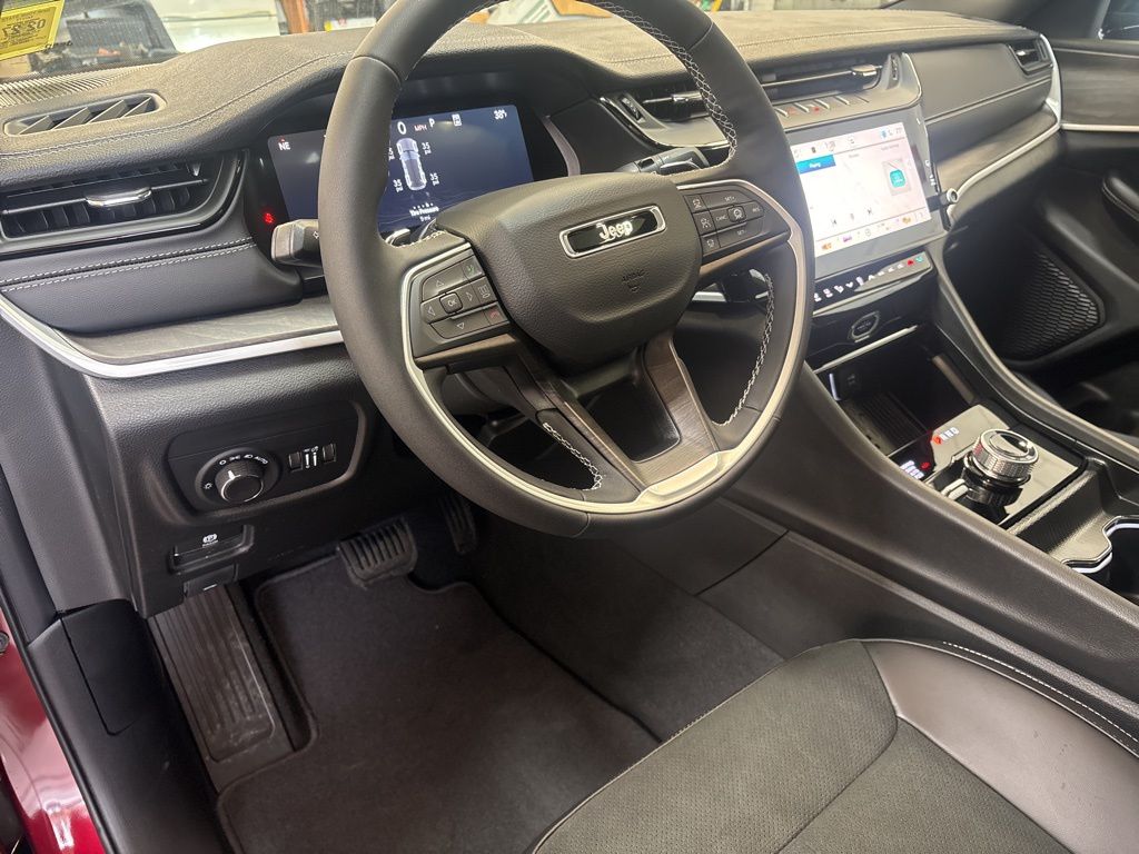 Thumbnail: 2026 Jeep Grand Cherokee - 2