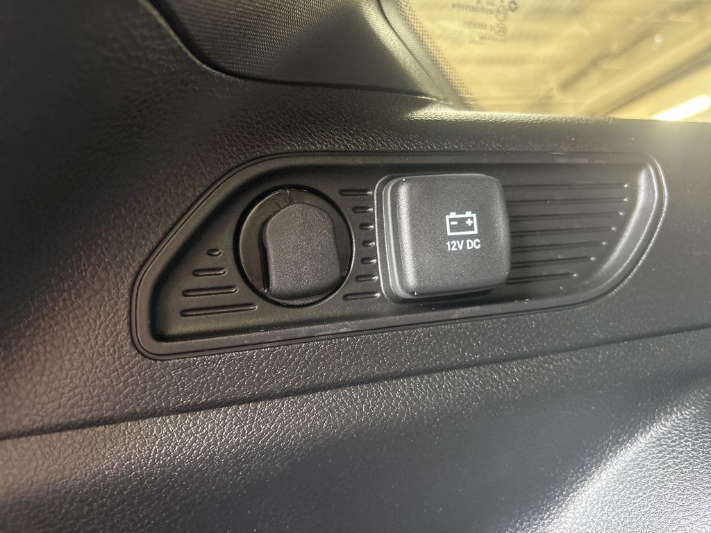 Thumbnail: 2026 Jeep Grand Cherokee - 35