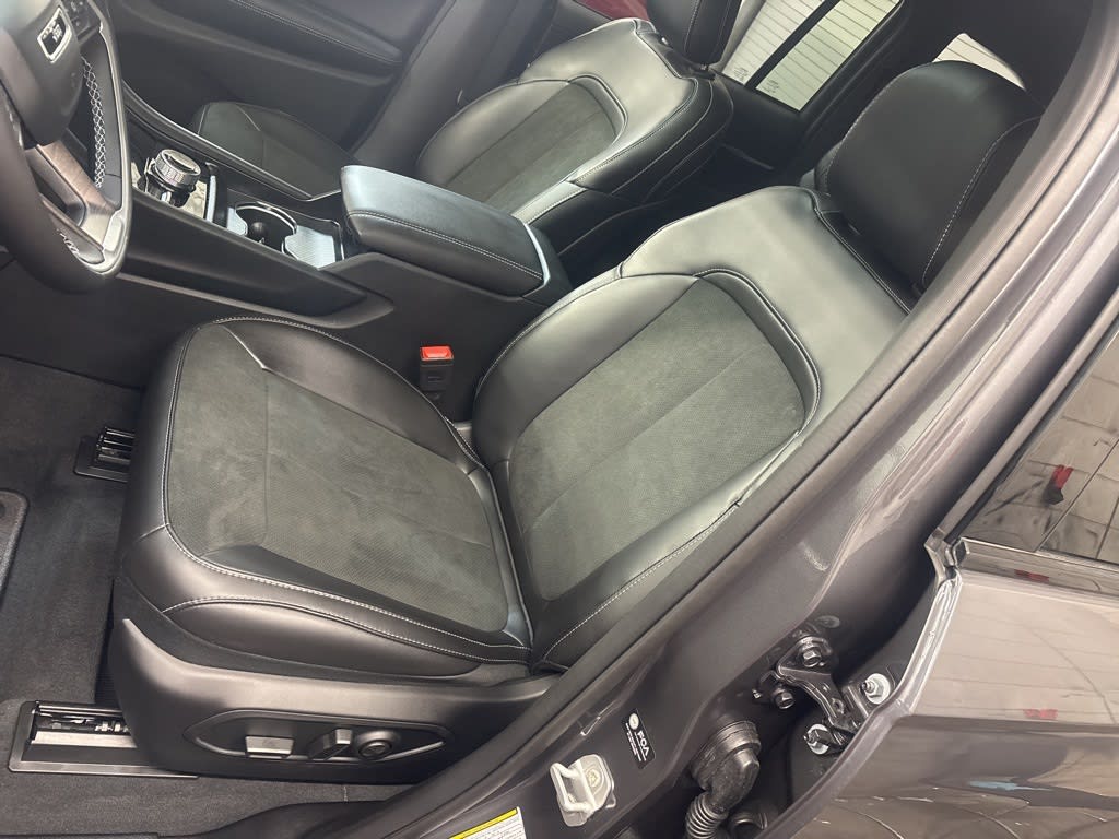 Thumbnail: 2026 Jeep Grand Cherokee - 8