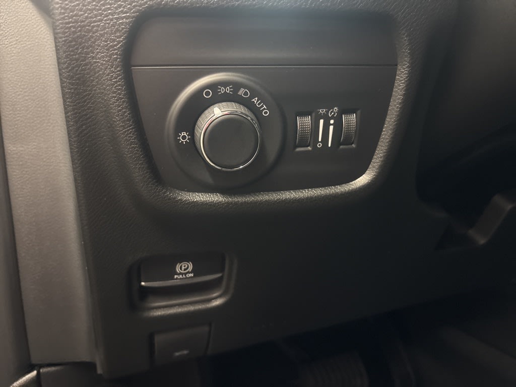 Thumbnail: 2026 Jeep Grand Cherokee - 22