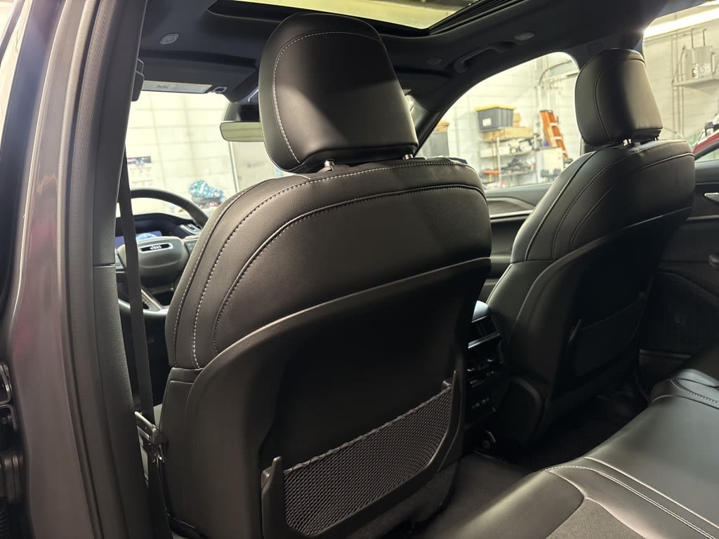 Thumbnail: 2026 Jeep Grand Cherokee - 10