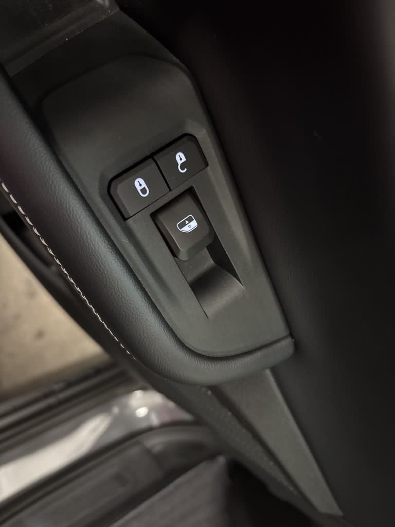 Thumbnail: 2026 Jeep Grand Cherokee - 29