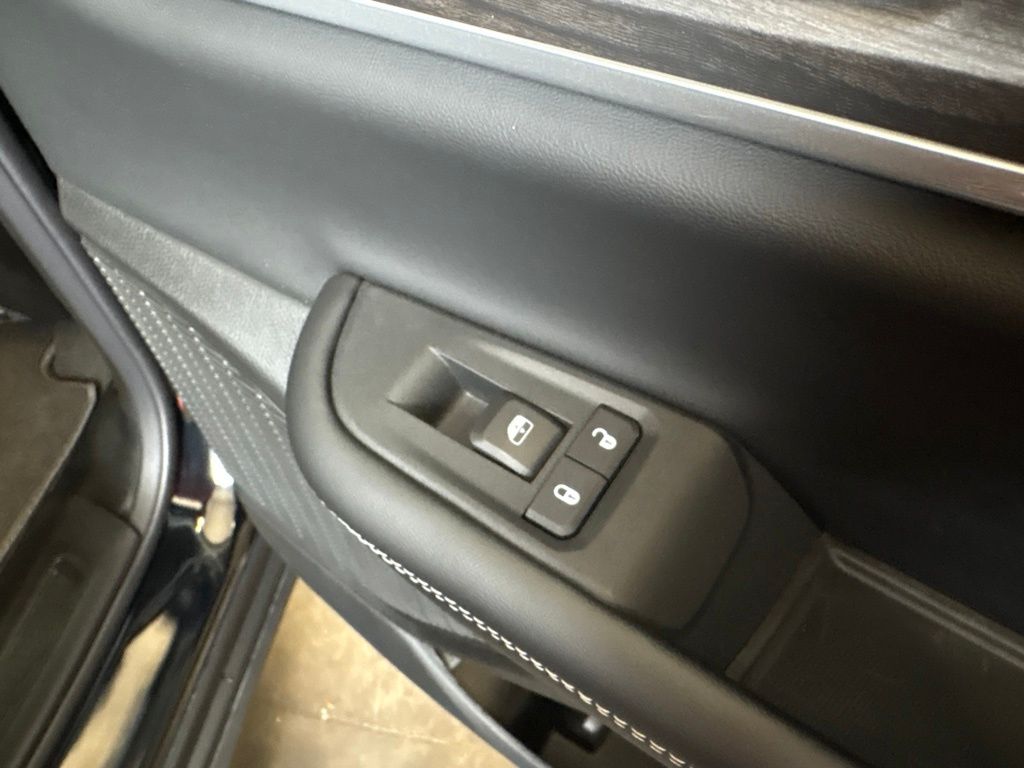 Thumbnail: 2026 Jeep Grand Cherokee - 5