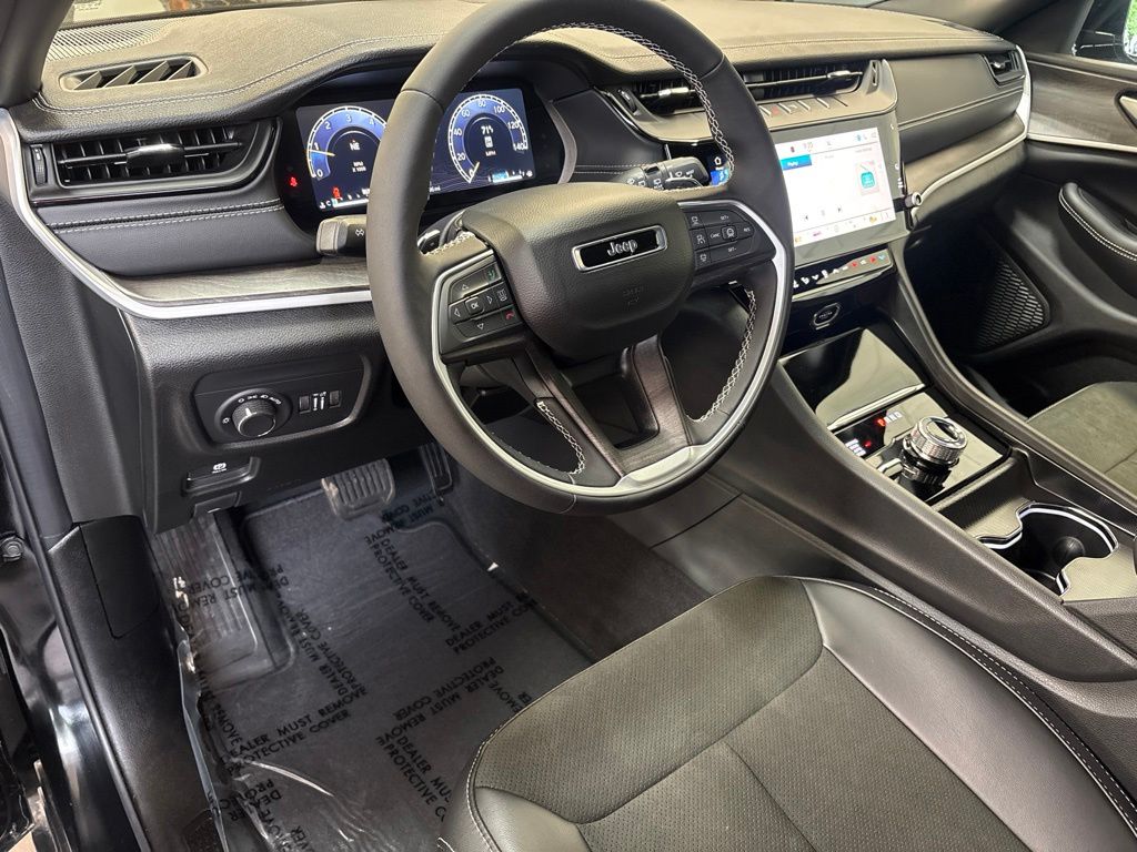 Thumbnail: 2026 Jeep Grand Cherokee - 2