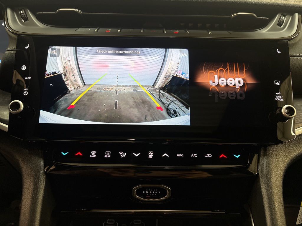 Thumbnail: 2026 Jeep Grand Cherokee - 26
