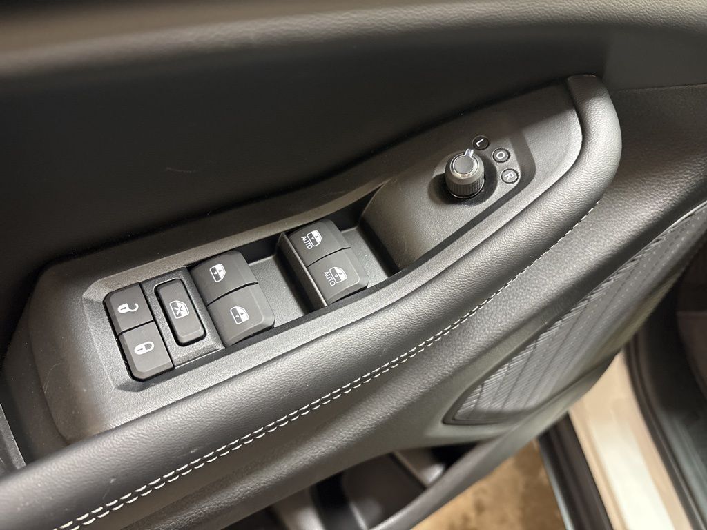 Thumbnail: 2026 Jeep Grand Cherokee - 22