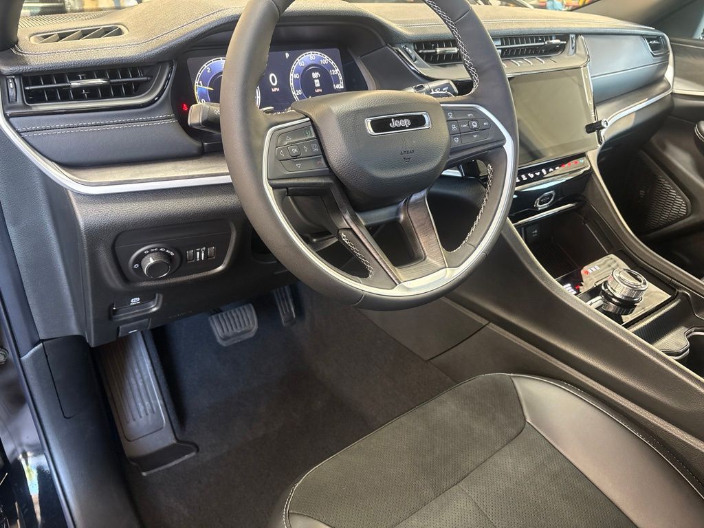 Thumbnail: 2026 Jeep Grand Cherokee - 2