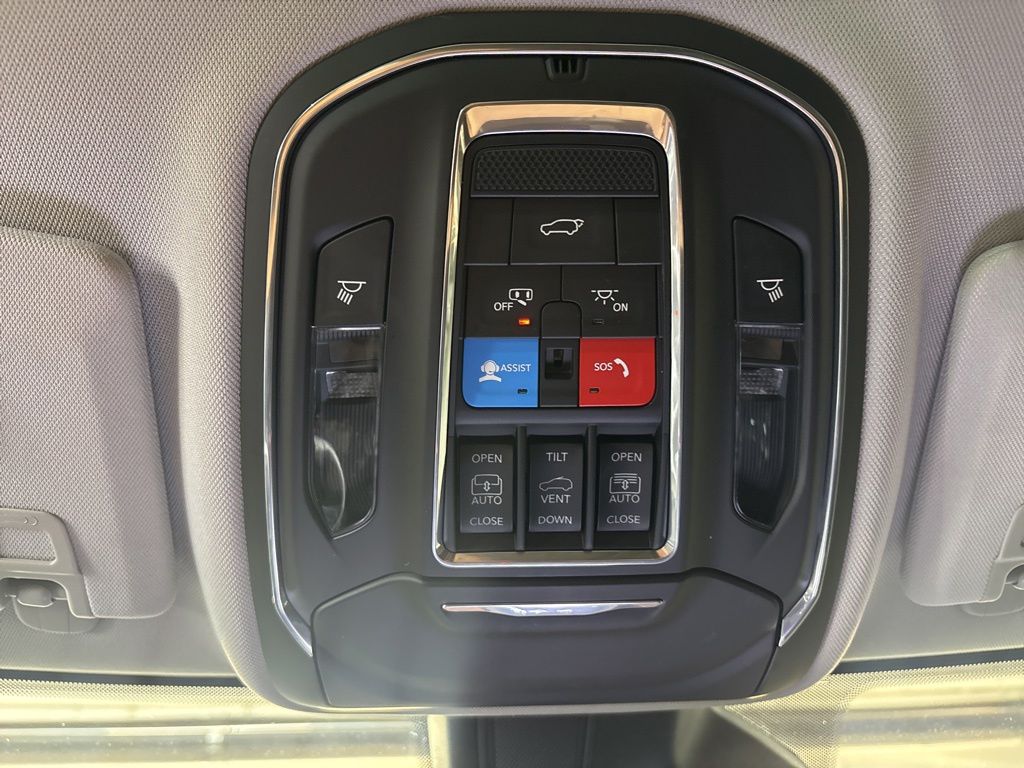 Thumbnail: 2023 Jeep Grand Cherokee - 31