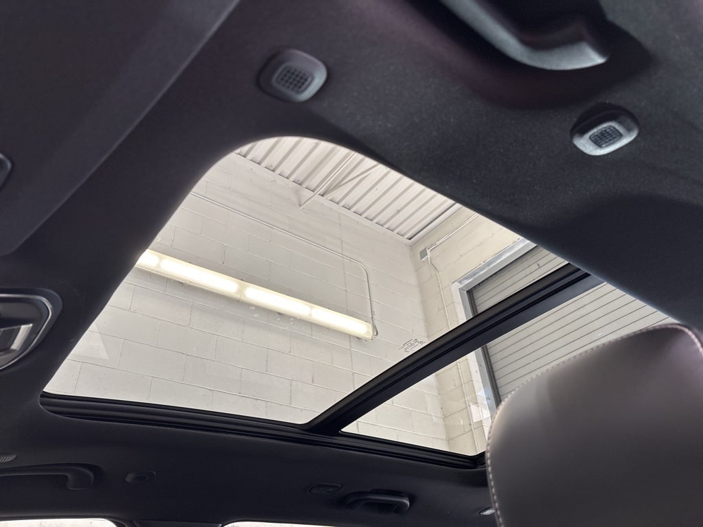 Thumbnail: 2025 Jeep Grand Cherokee - 28