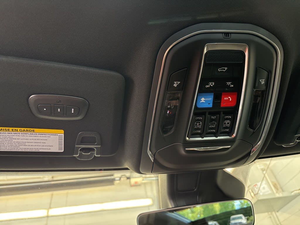 Thumbnail: 2025 Jeep Grand Cherokee - 27