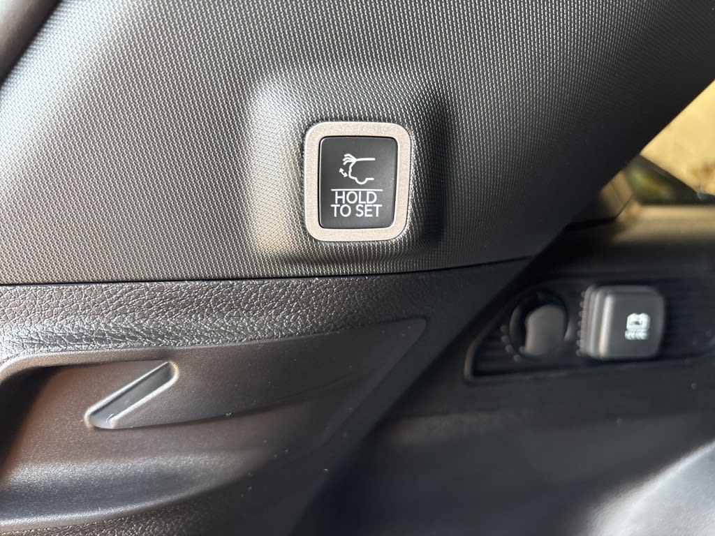 Thumbnail: 2025 Jeep Grand Cherokee - 32