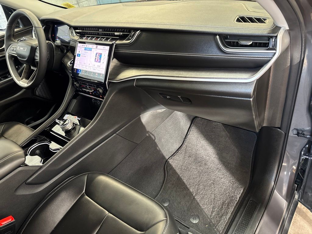 Thumbnail: 2023 Jeep Grand Cherokee - 13
