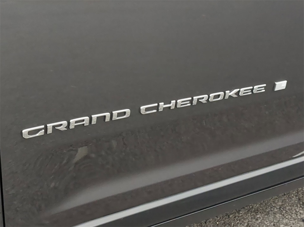 2023 Jeep Grand Cherokee Limited Edition 6