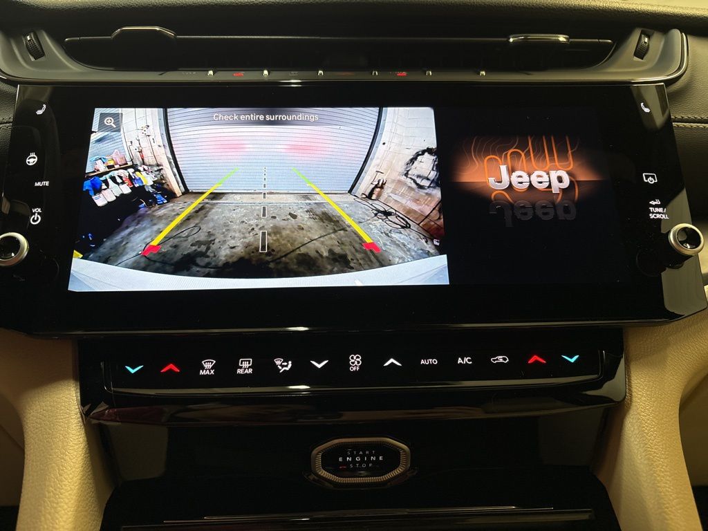 Thumbnail: 2026 Jeep Grand Cherokee - 25