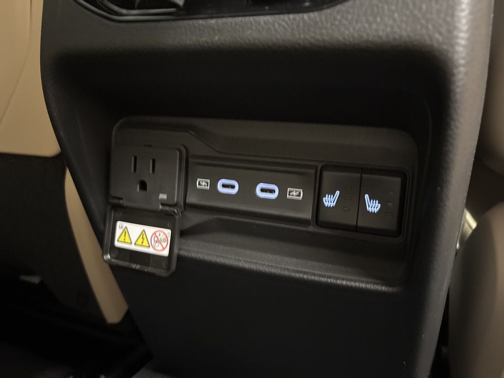 Thumbnail: 2026 Jeep Grand Cherokee - 40