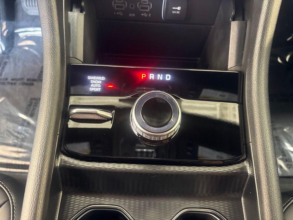 Thumbnail: 2026 Jeep Grand Cherokee - 26