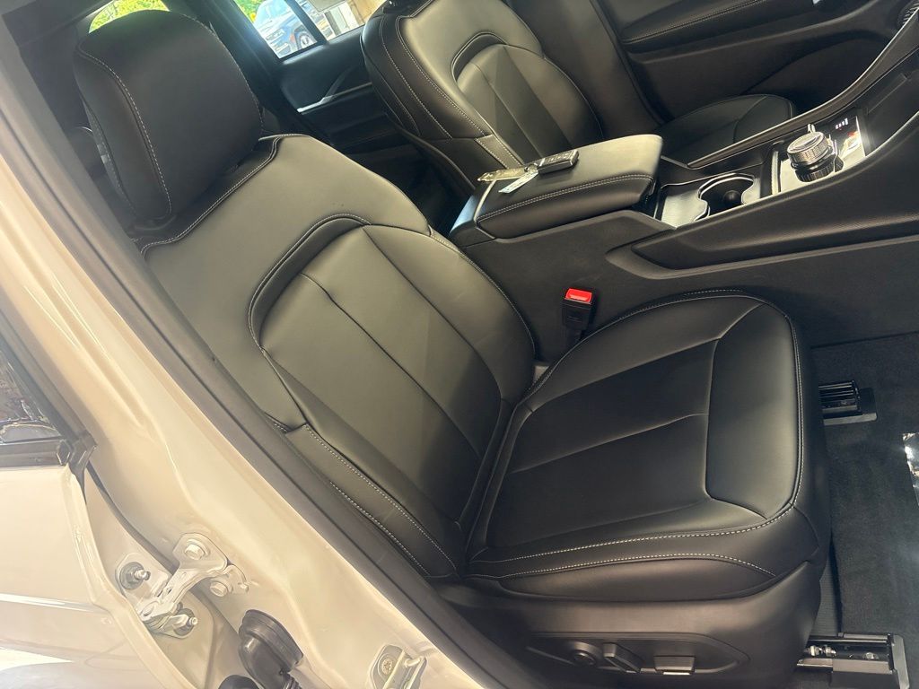 Thumbnail: 2026 Jeep Grand Cherokee - 8