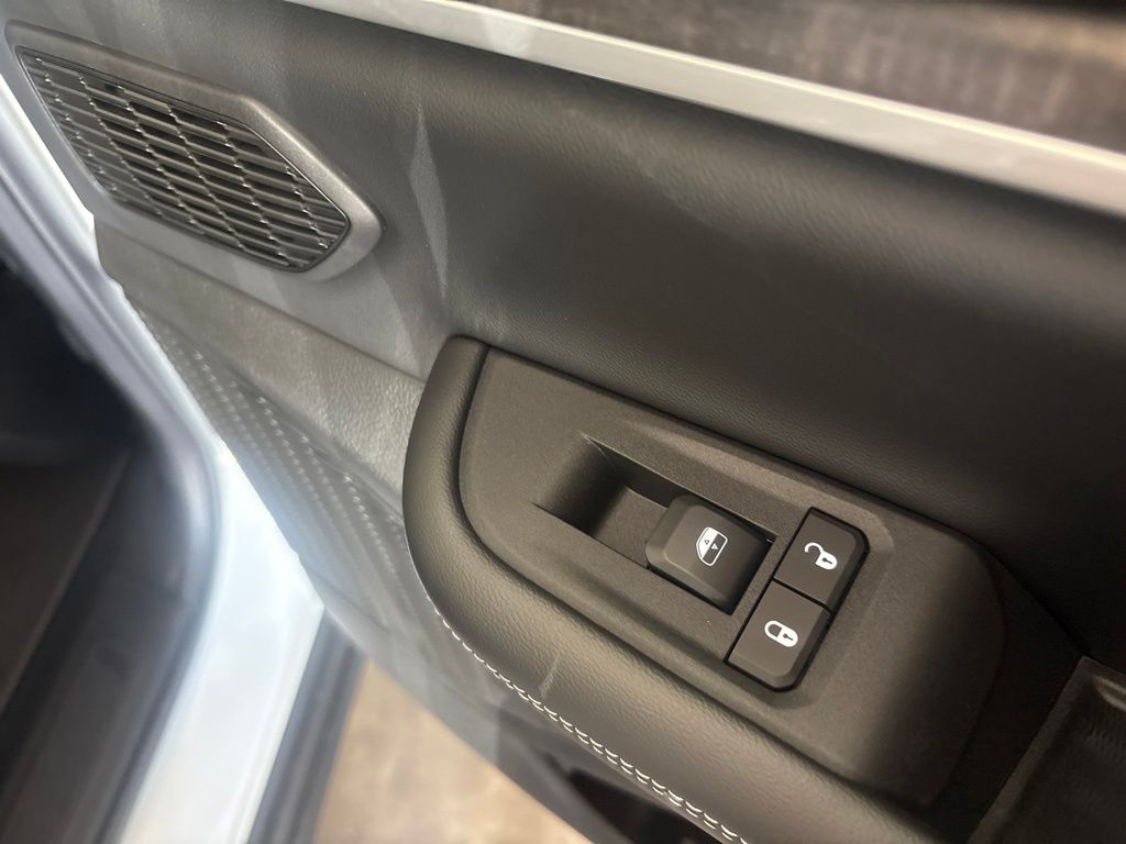 Thumbnail: 2026 Jeep Grand Cherokee - 37