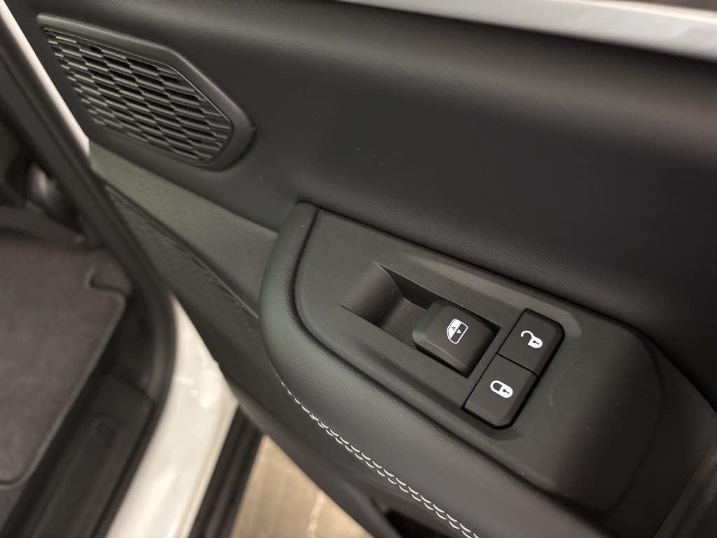 Thumbnail: 2026 Jeep Grand Cherokee - 40