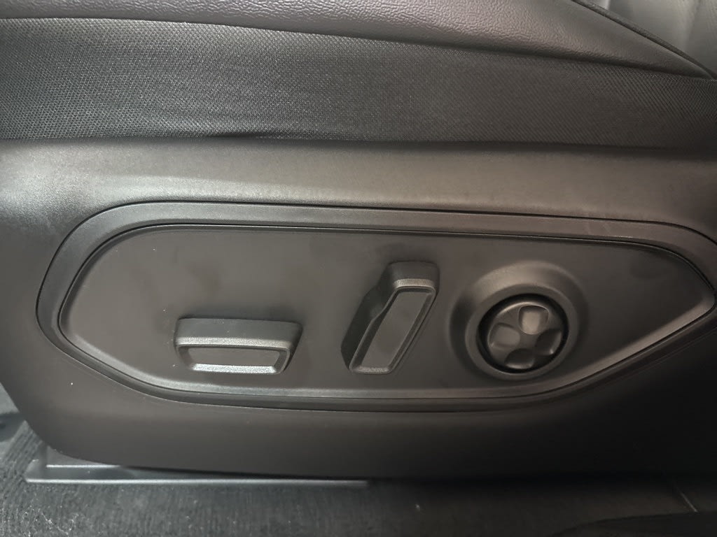 Thumbnail: 2026 Jeep Grand Cherokee - 24