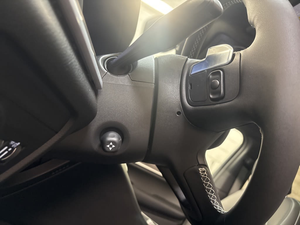 Thumbnail: 2026 Jeep Grand Cherokee - 23