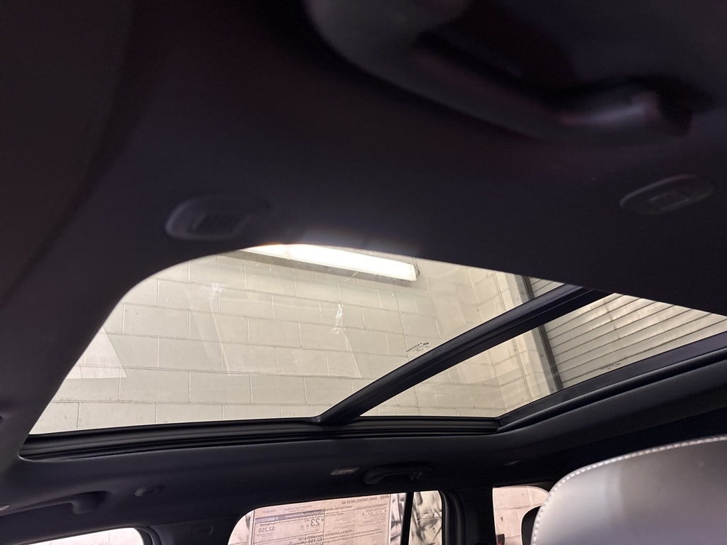 Thumbnail: 2026 Jeep Grand Cherokee - 34