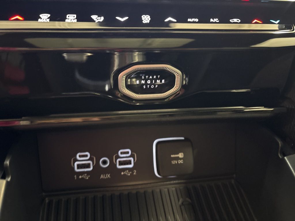 Thumbnail: 2026 Jeep Grand Cherokee - 27