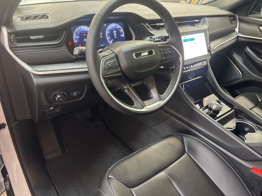 Thumbnail: 2026 Jeep Grand Cherokee - 2