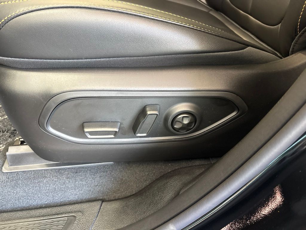 Thumbnail: 2026 Jeep Grand Cherokee - 26