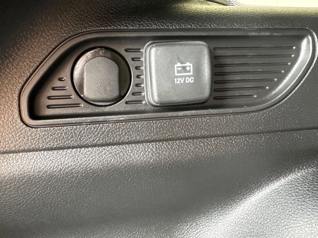 Thumbnail: 2026 Jeep Grand Cherokee - 35