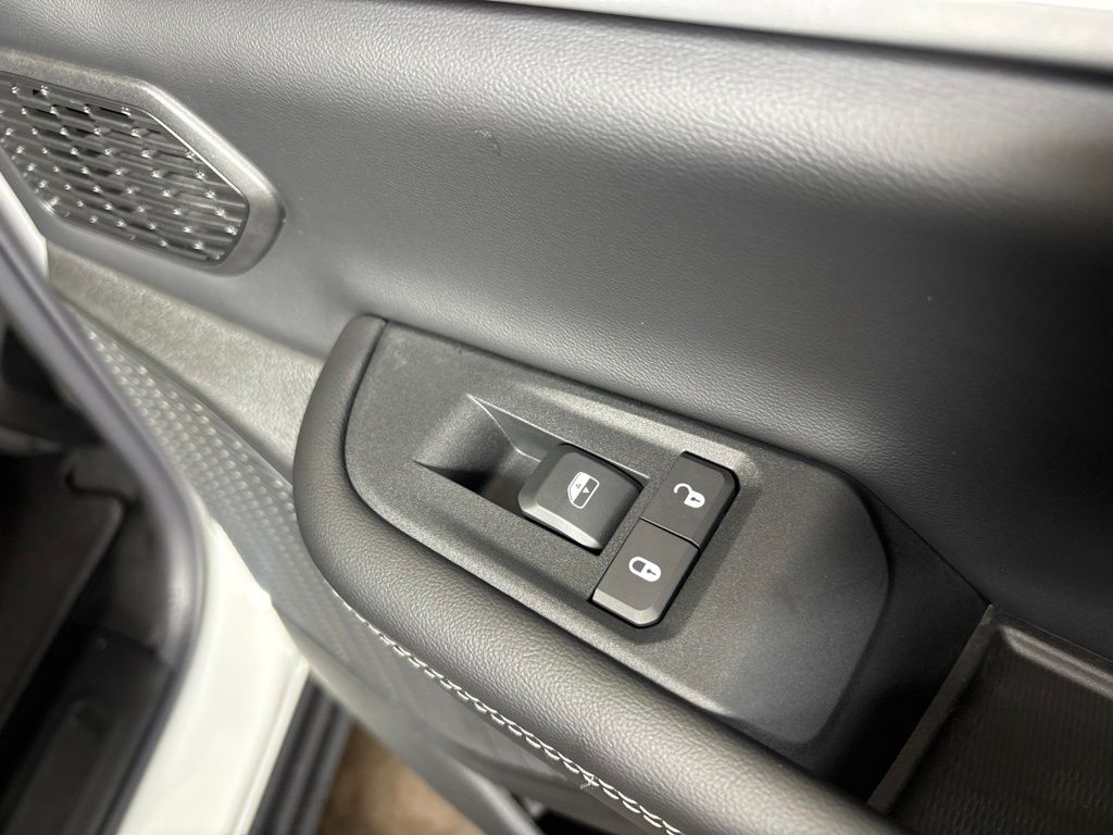 Thumbnail: 2026 Jeep Grand Cherokee - 38