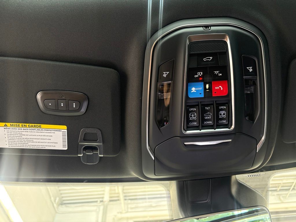 Thumbnail: 2026 Jeep Grand Cherokee - 29