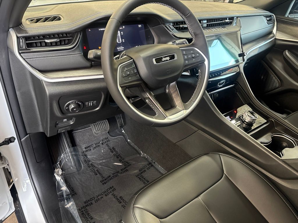 Thumbnail: 2026 Jeep Grand Cherokee - 2